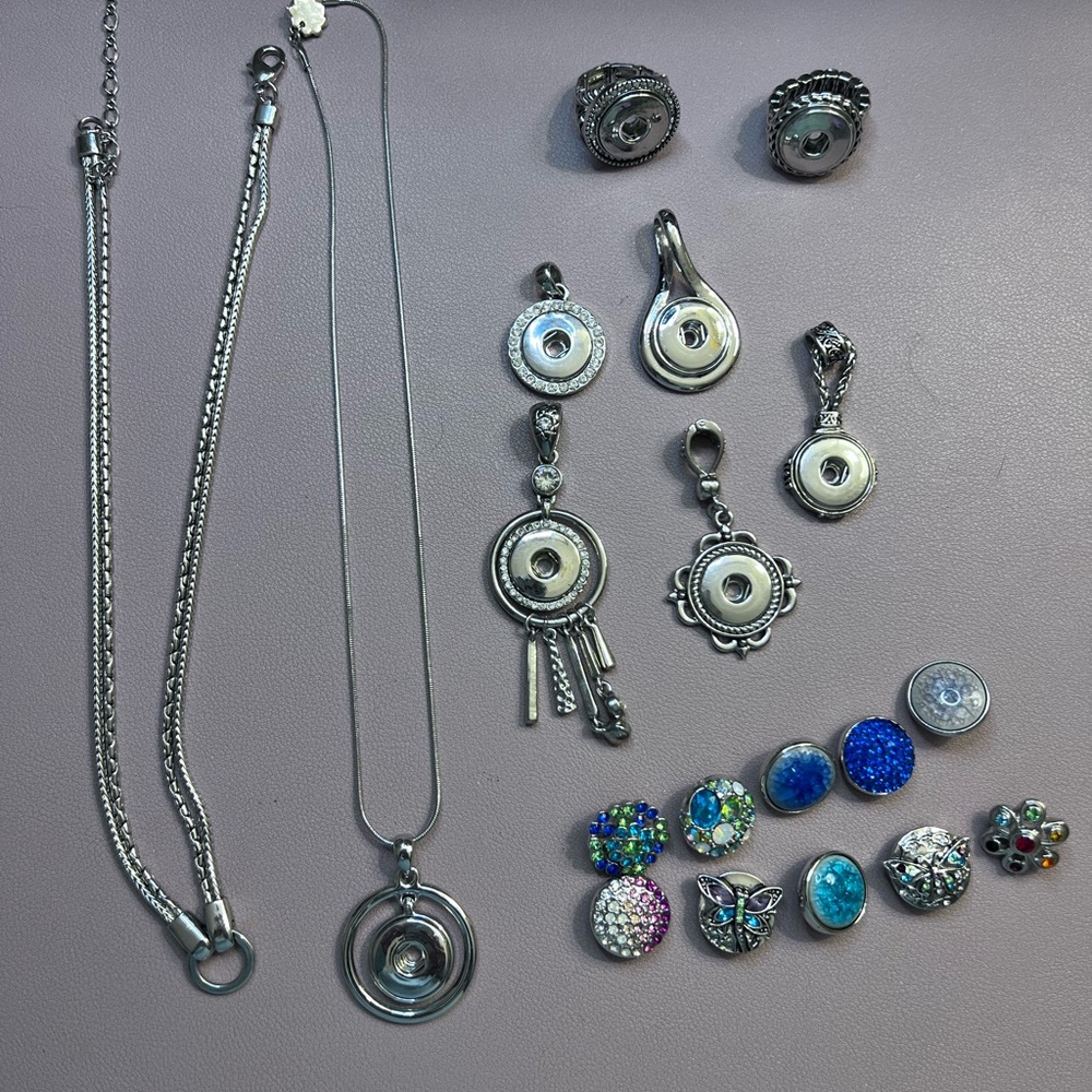 Silver Jewelry Set With Interchangeable Chams/Sna… - image 1